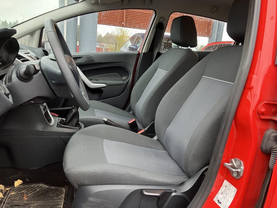 FORD Fiesta 2012