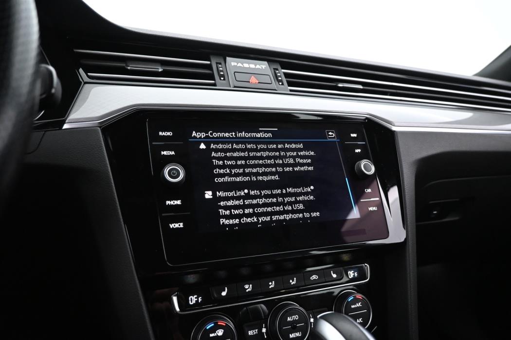 VOLKSWAGEN Passat 2020