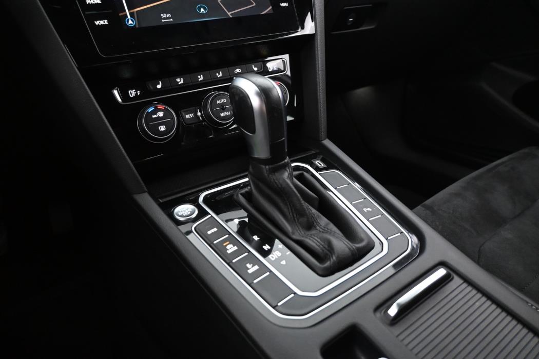 VOLKSWAGEN Passat 2020