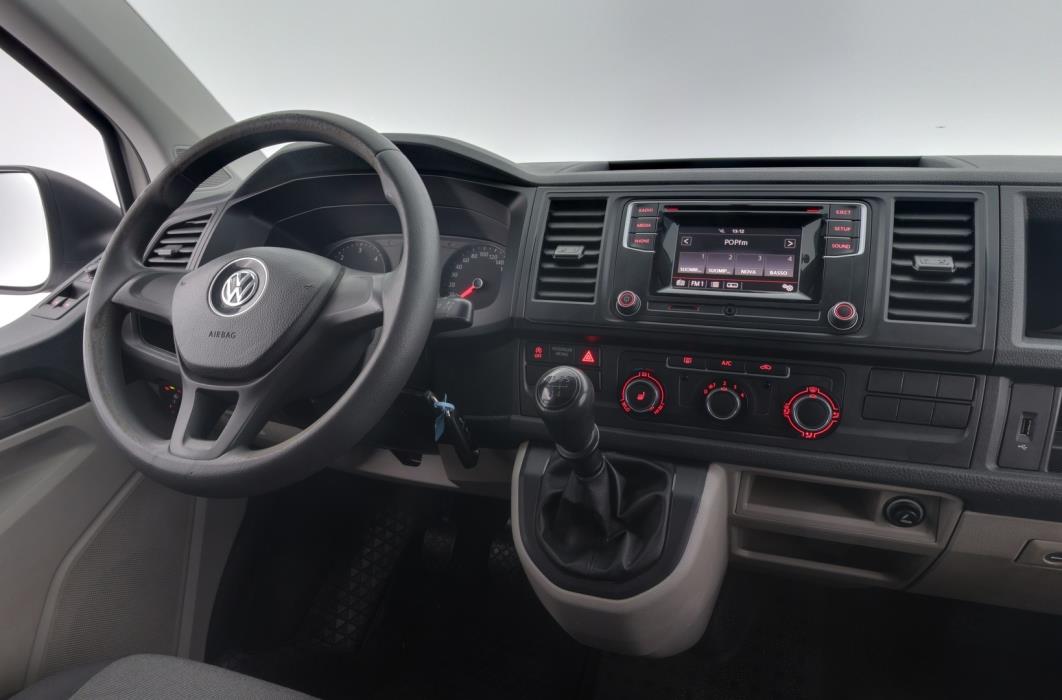 VOLKSWAGEN Transporter 2018