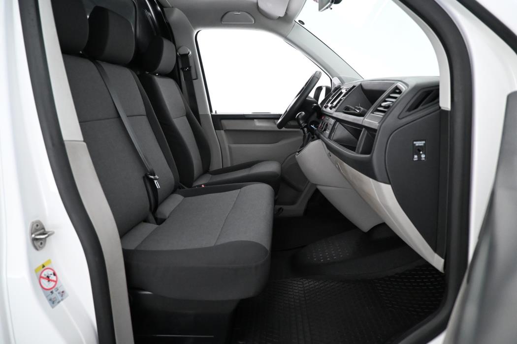 VOLKSWAGEN Transporter 2018