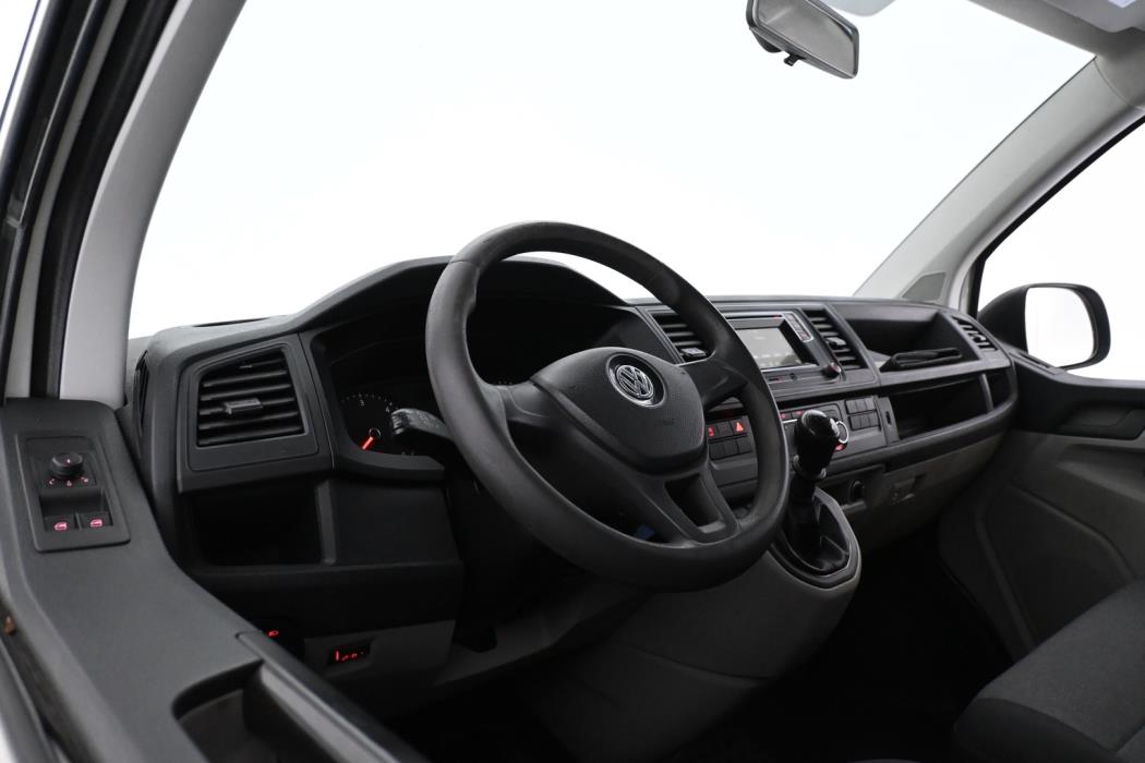 VOLKSWAGEN Transporter 2018
