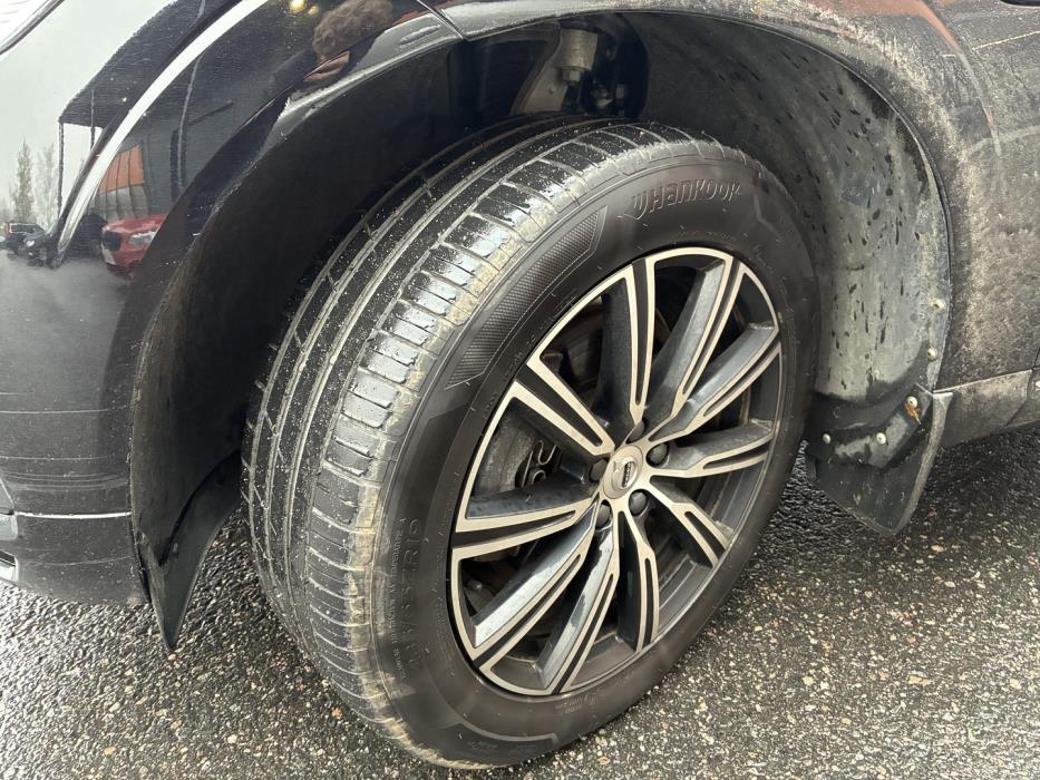VOLVO XC60 2019