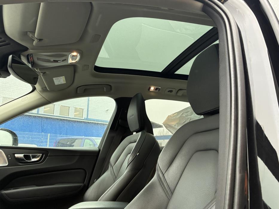 VOLVO XC60 2019