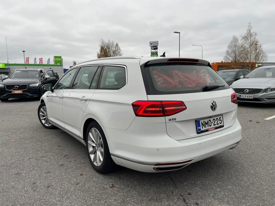 VOLKSWAGEN Passat 2016