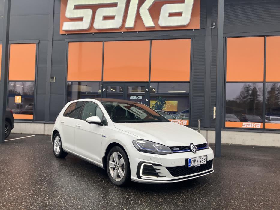 VOLKSWAGEN Golf 2018