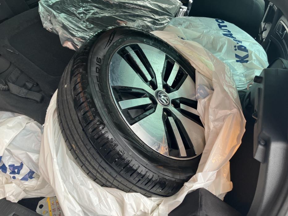 VOLKSWAGEN Golf 2018