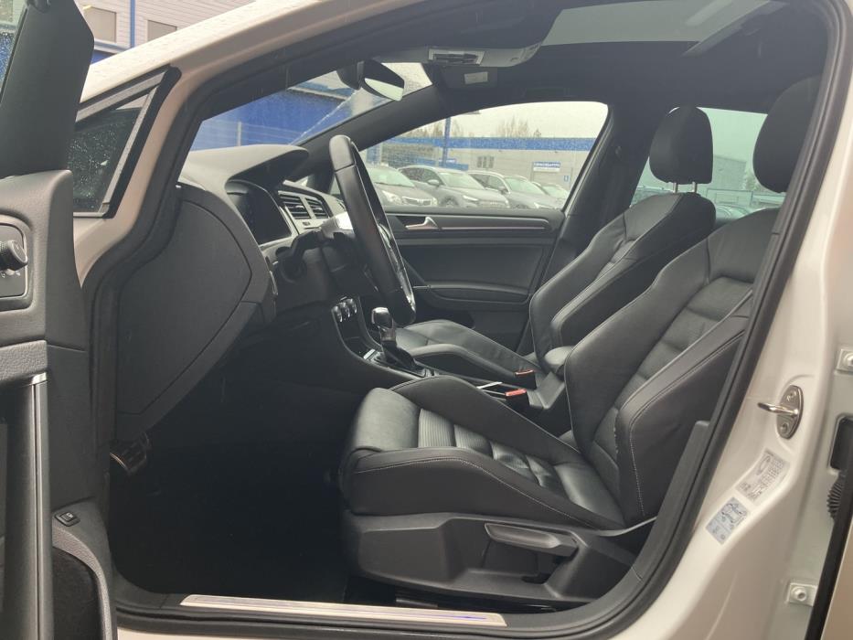 VOLKSWAGEN Golf 2018