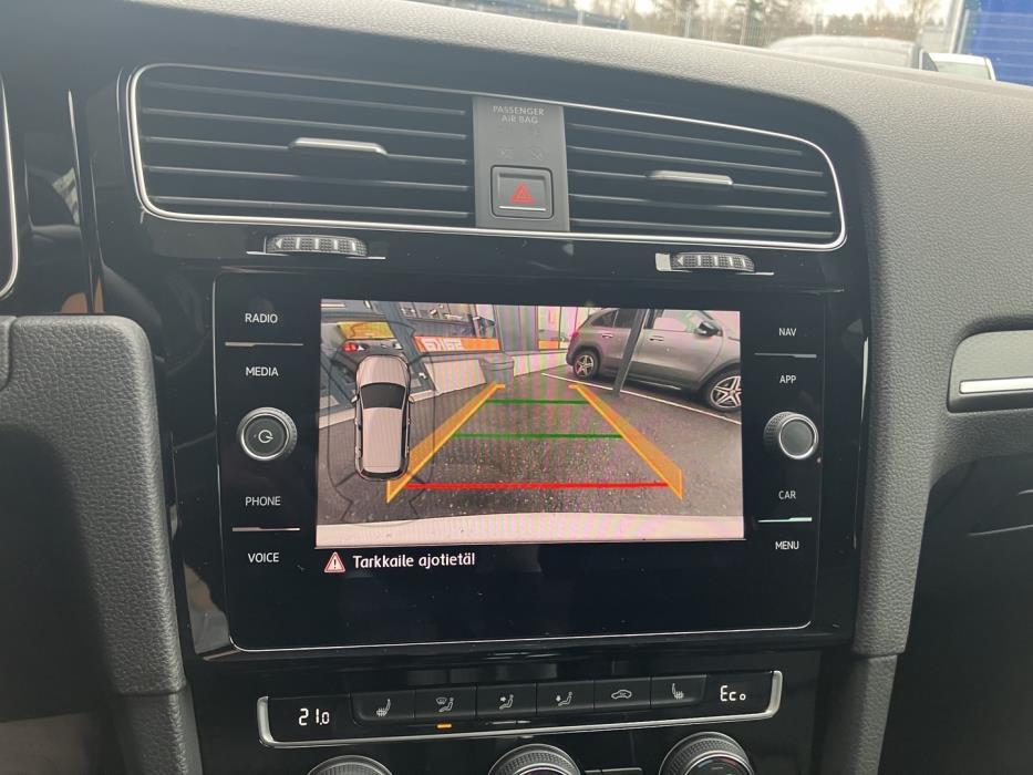 VOLKSWAGEN Golf 2018