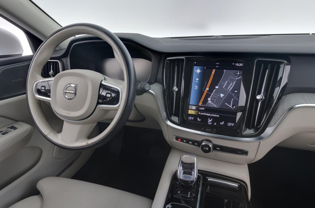 VOLVO V60 2022