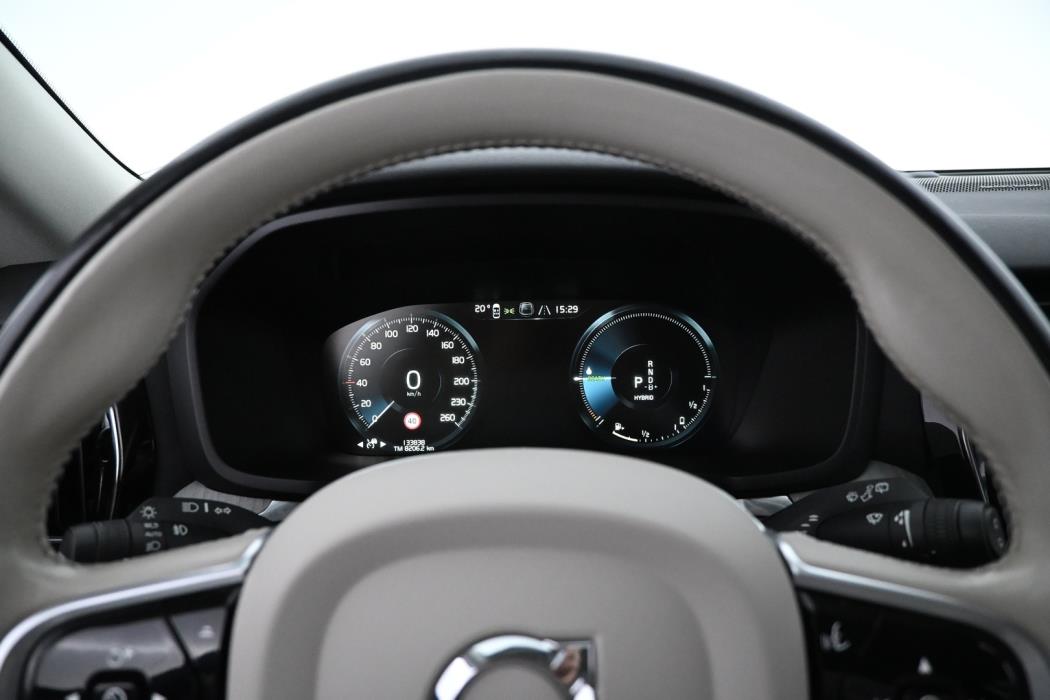 VOLVO V60 2022