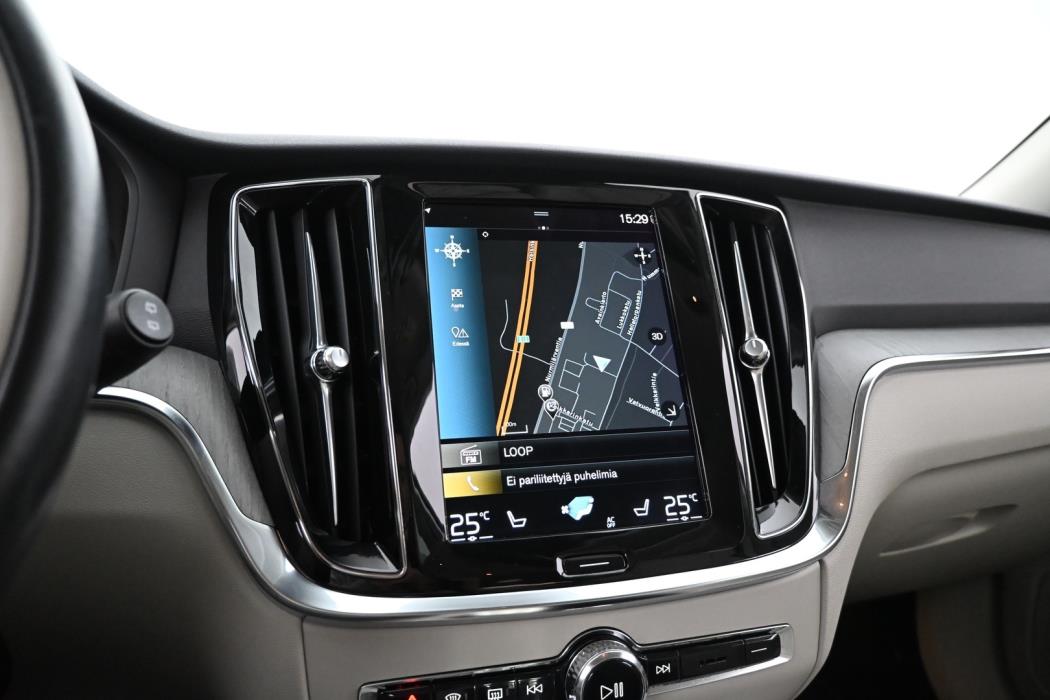 VOLVO V60 2022