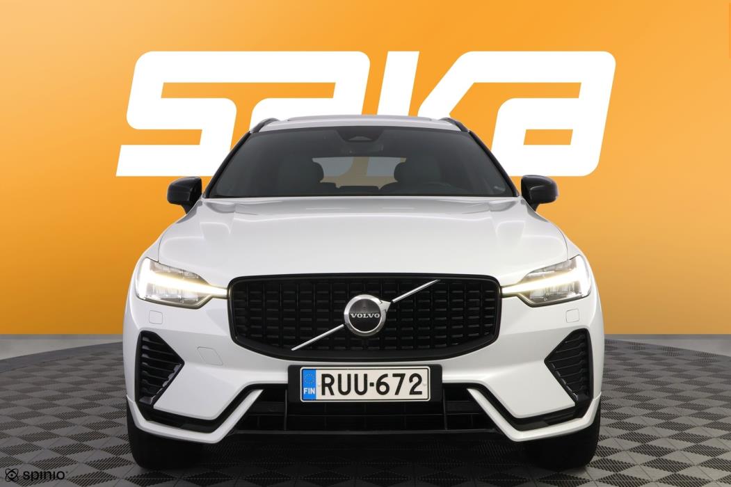 VOLVO XC60 2022