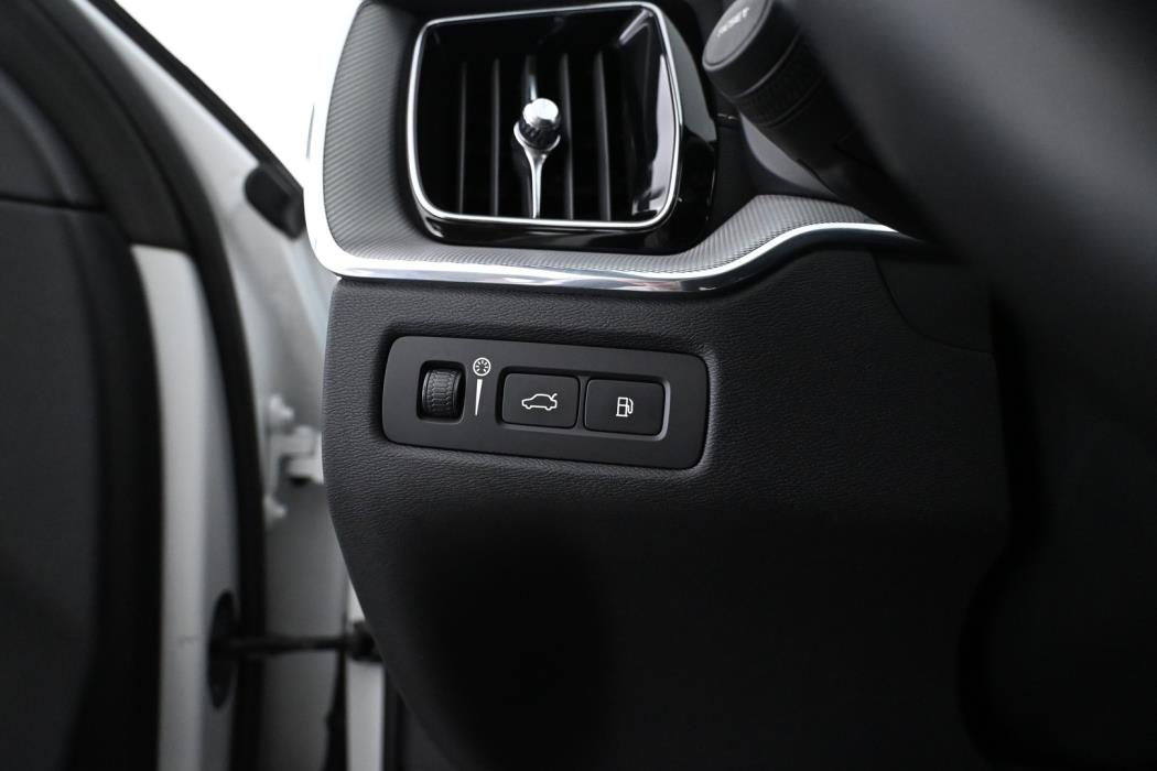 VOLVO XC60 2022