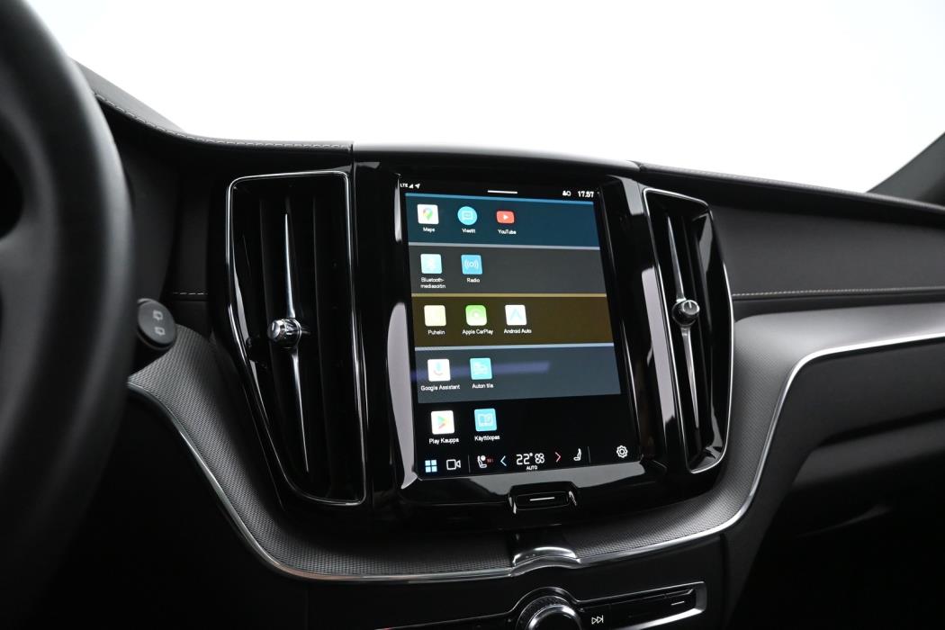 VOLVO XC60 2022