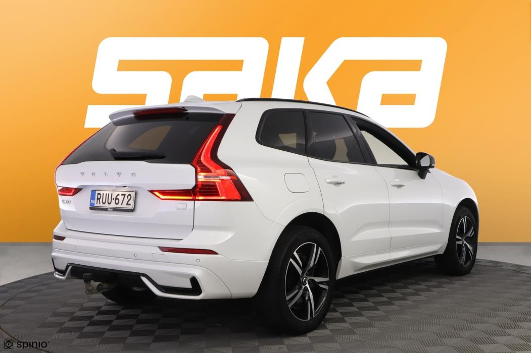 VOLVO XC60 2022