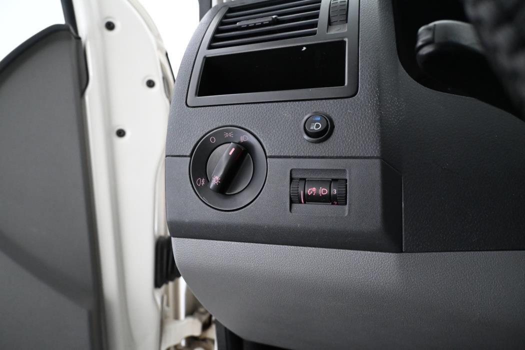 VOLKSWAGEN Transporter 2008
