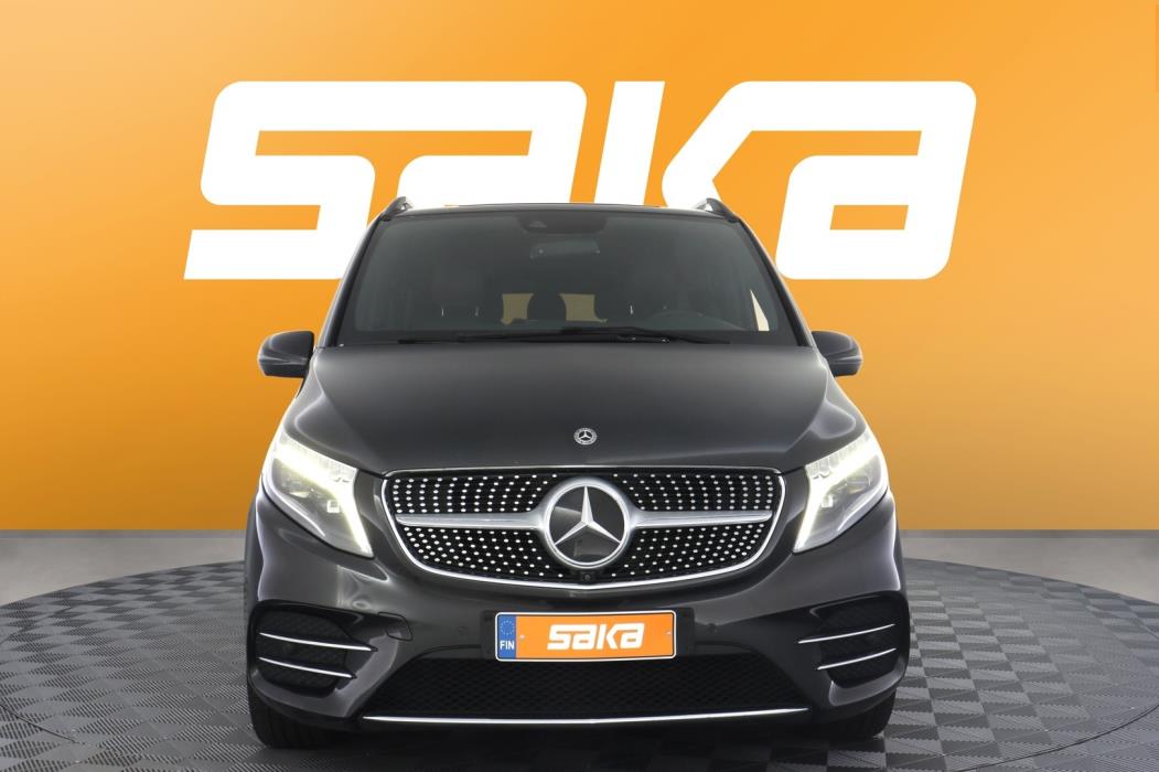MERCEDES-BENZ V 2020