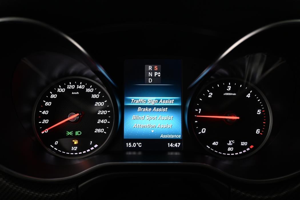 MERCEDES-BENZ V 2020