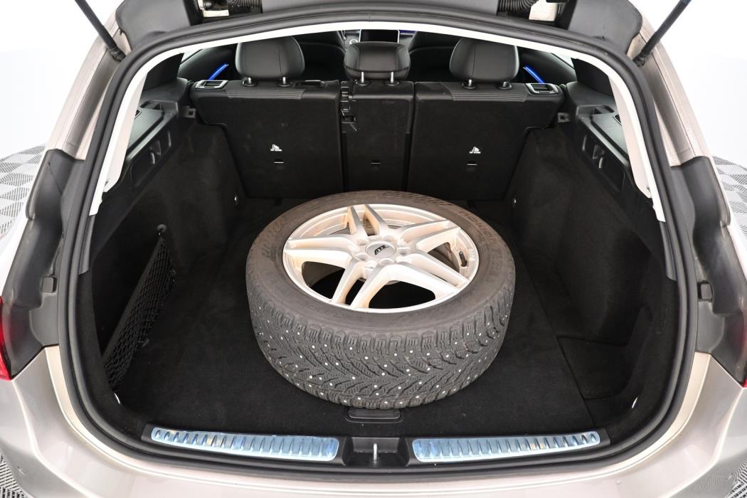 MERCEDES-BENZ C 2022