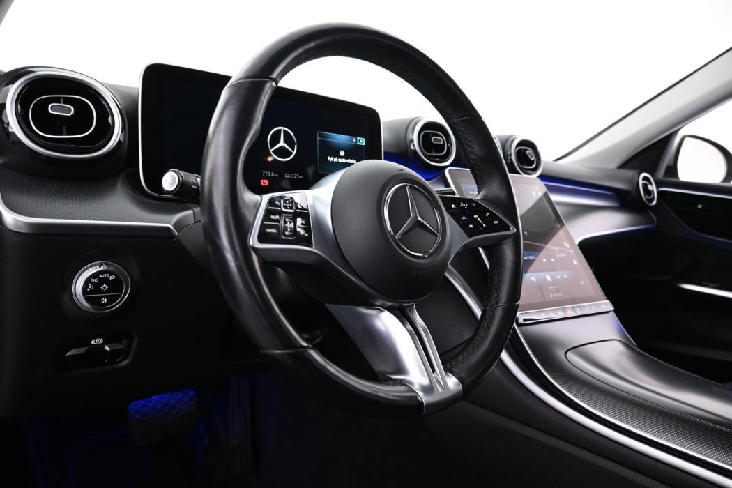 MERCEDES-BENZ C 2022