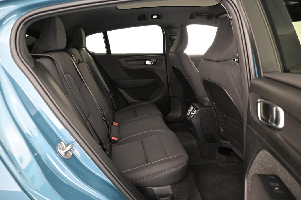 VOLVO C40 2023