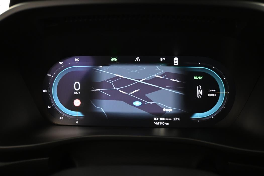 VOLVO C40 2023