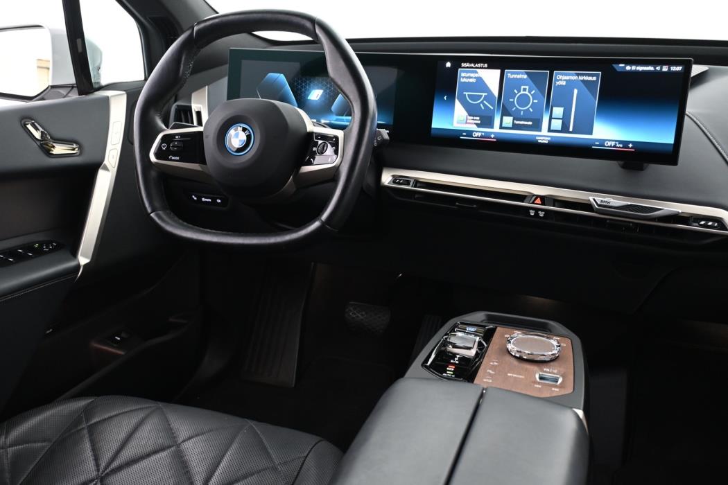 BMW iX 2022