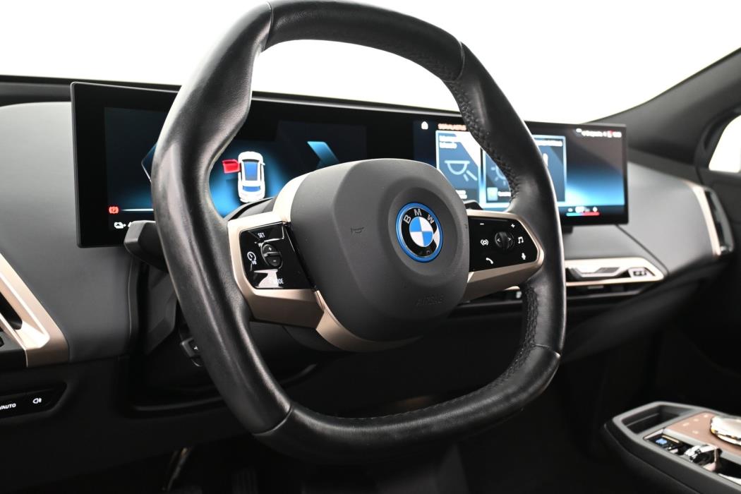 BMW iX 2022