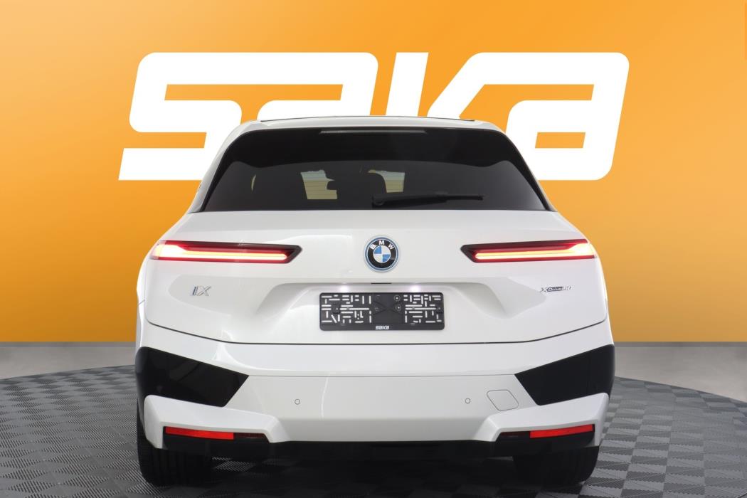 BMW iX 2022