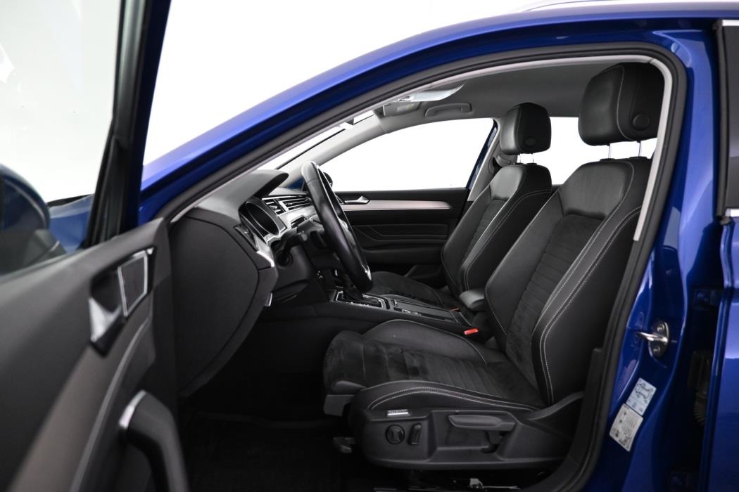 VOLKSWAGEN Passat 2021