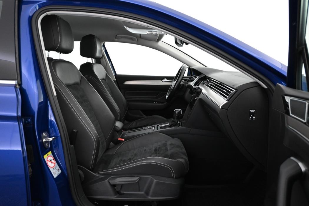 VOLKSWAGEN Passat 2021