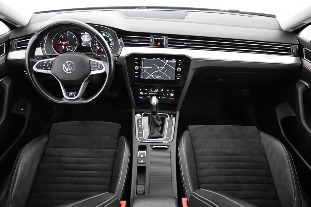 VOLKSWAGEN Passat 2021