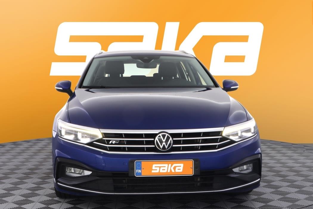 VOLKSWAGEN Passat 2021