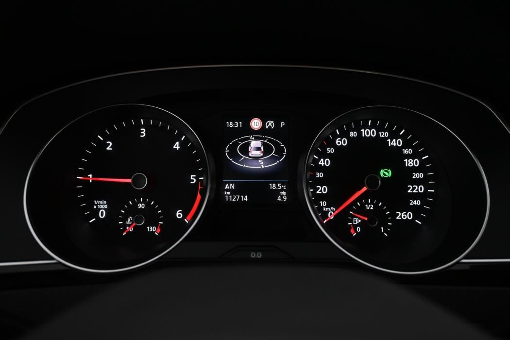 VOLKSWAGEN Passat 2021