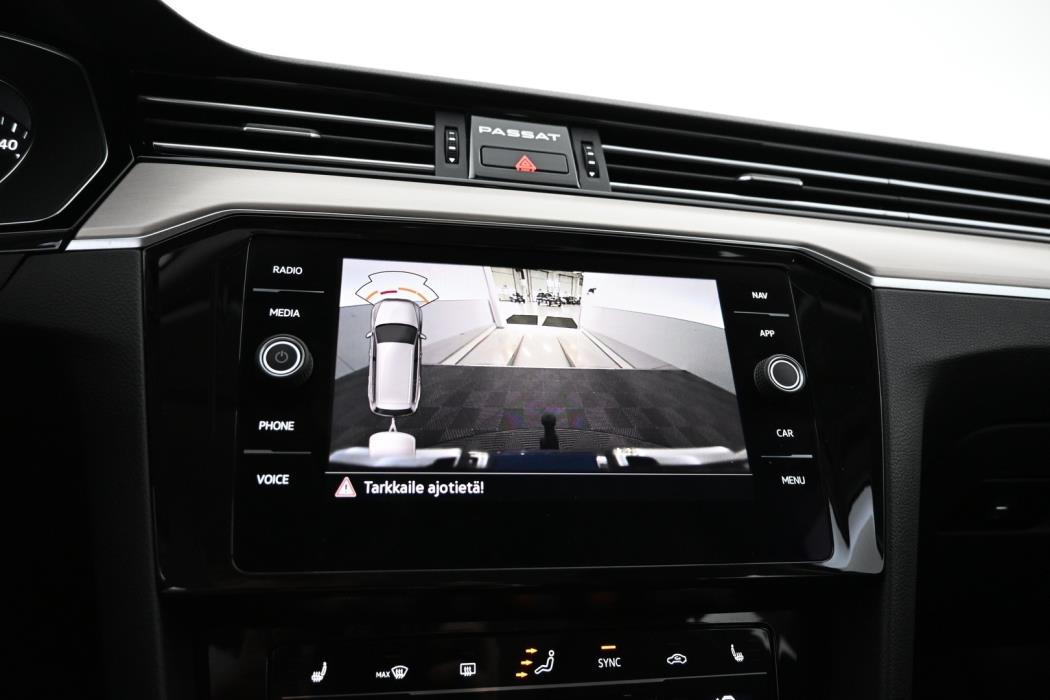 VOLKSWAGEN Passat 2021