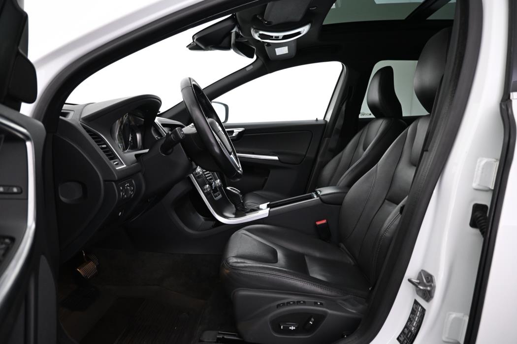 VOLVO XC60 2016
