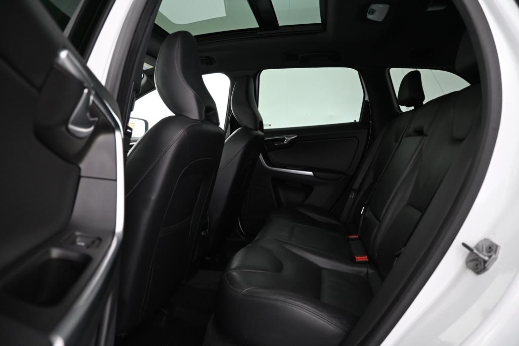 VOLVO XC60 2016