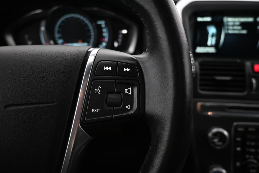VOLVO XC60 2016