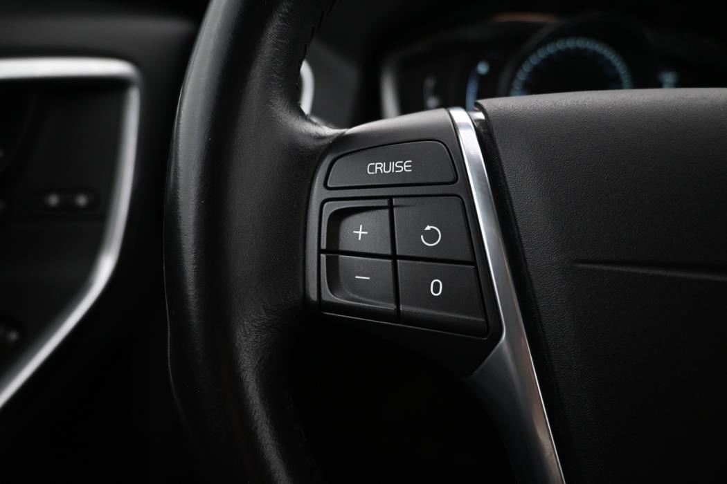VOLVO XC60 2016