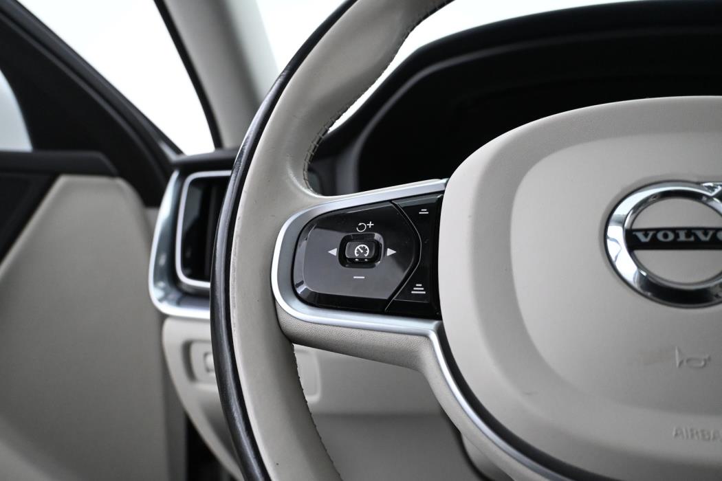 VOLVO V60 2020