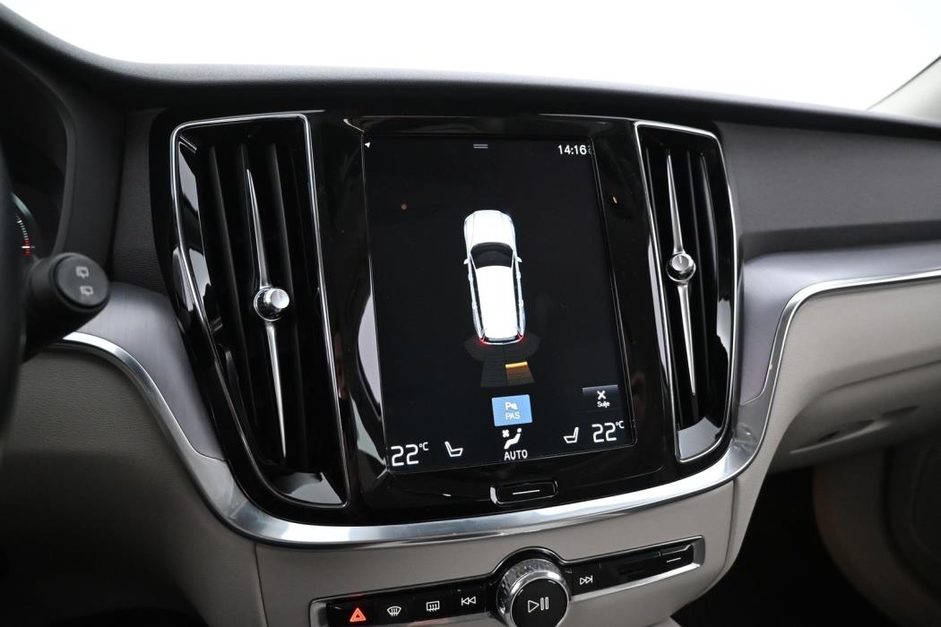 VOLVO V60 2020