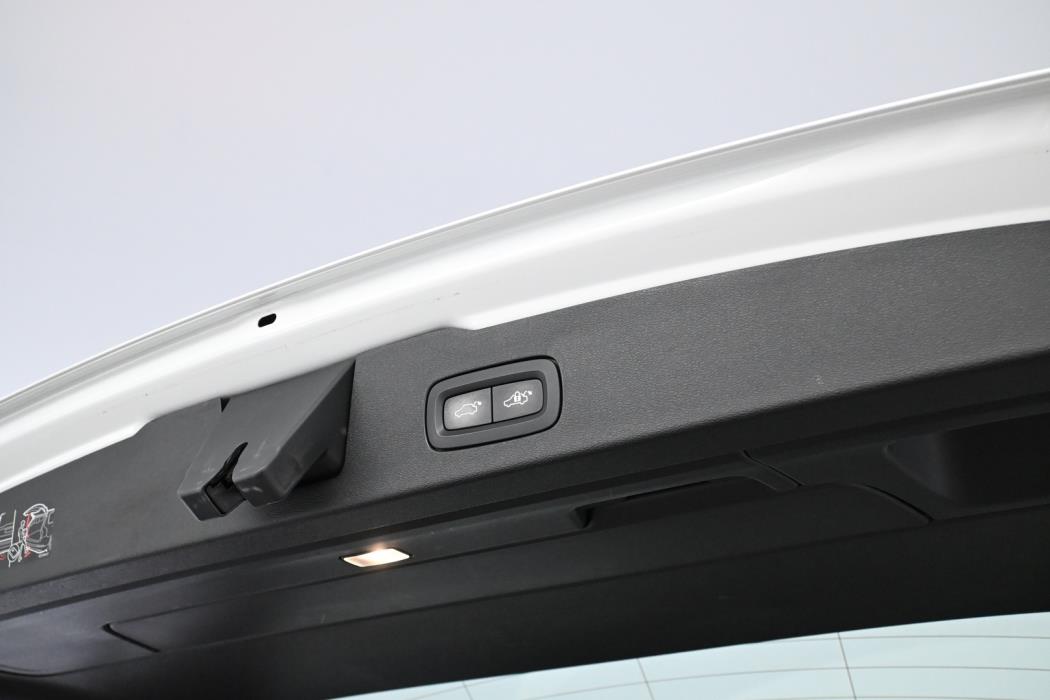 VOLVO V60 2020