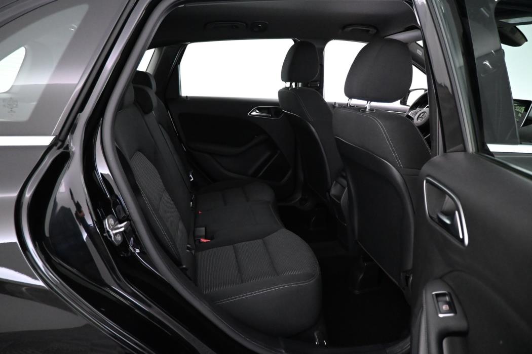 MERCEDES-BENZ B 2018