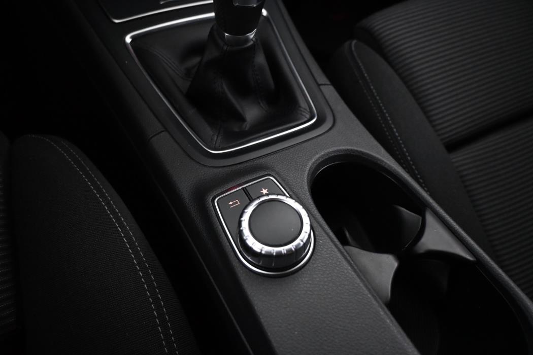 MERCEDES-BENZ B 2018