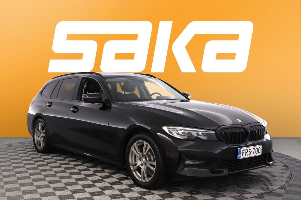 BMW 330 2021