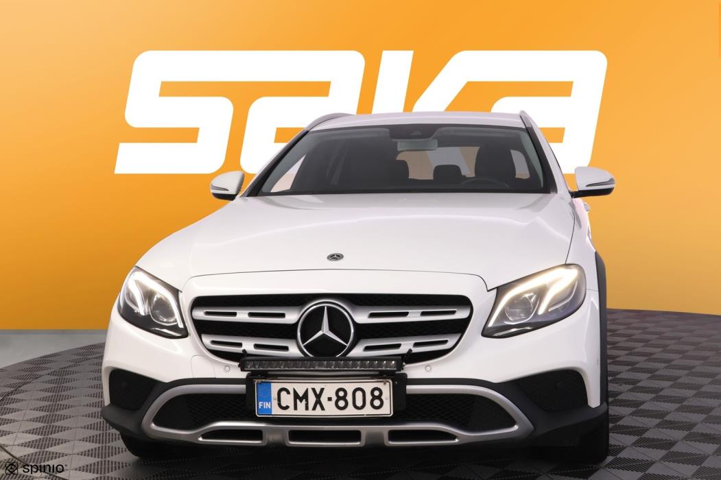 MERCEDES-BENZ E 2017