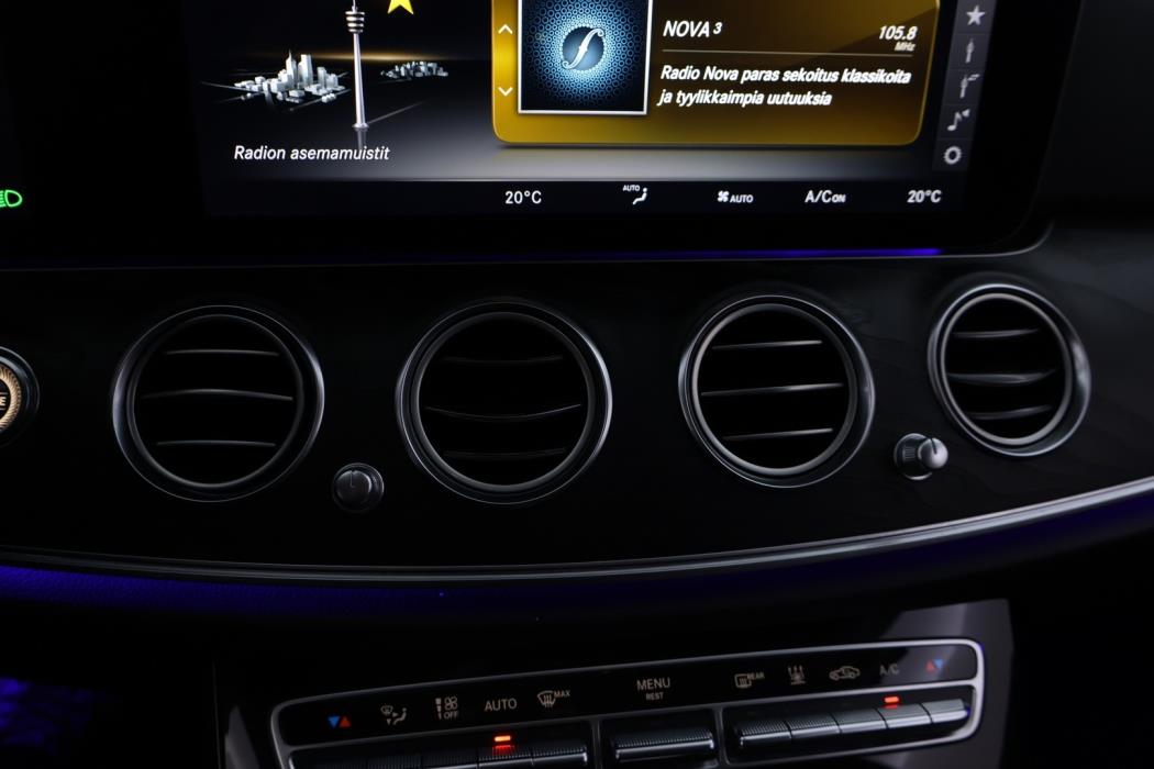 MERCEDES-BENZ E 2017