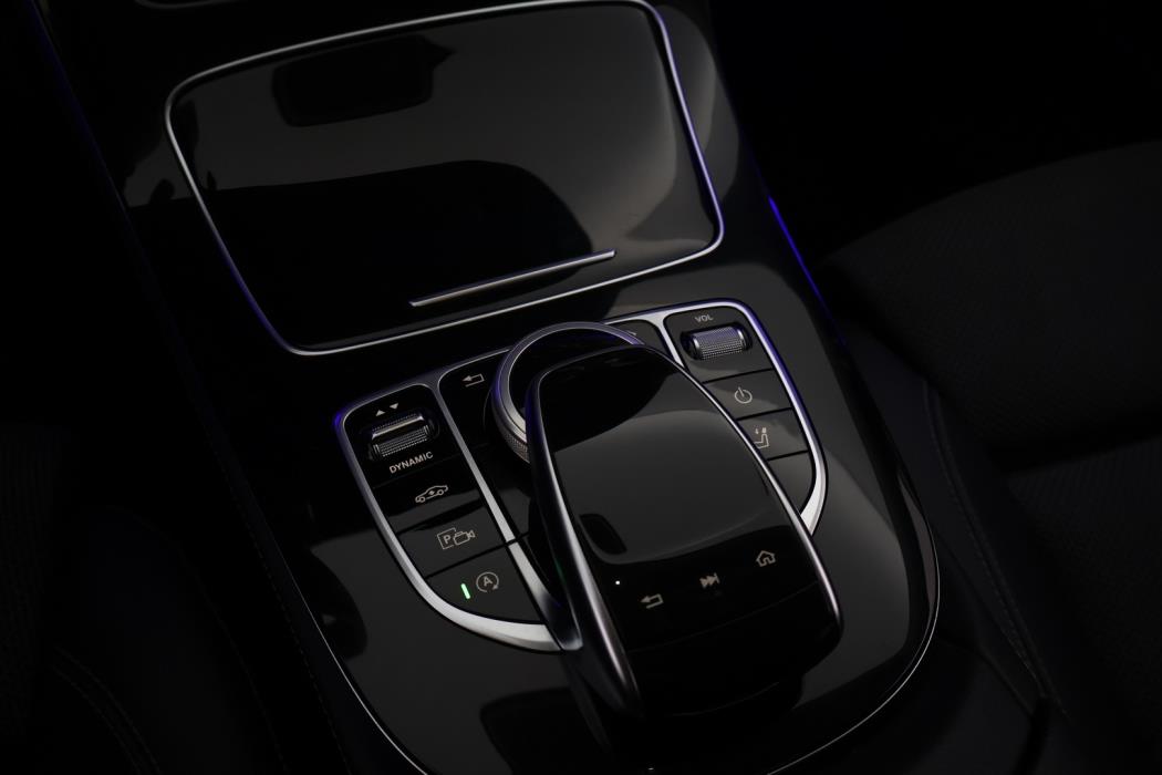 MERCEDES-BENZ E 2017