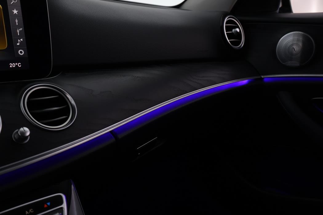 MERCEDES-BENZ E 2017